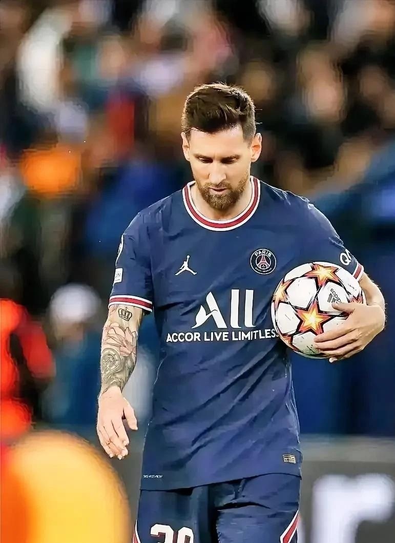 清晨英超传出新动向，巴黎圣日耳曼扳平良机，管理层表态——媒体盛赞，球探报告显示潜力 -爱游戏网页版